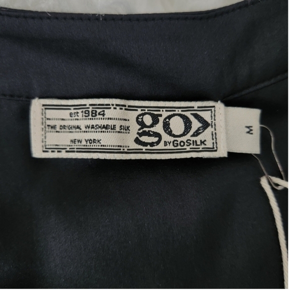 GoSilk go seashell top 100% Silk. Black. Size Medium. New.Your search for the - Picture 8 of 9